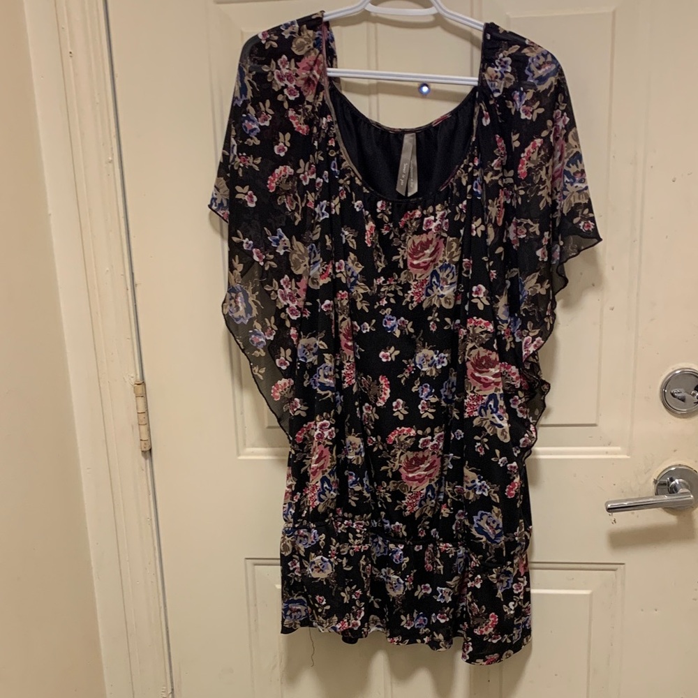 Chic Black Floral Blouse